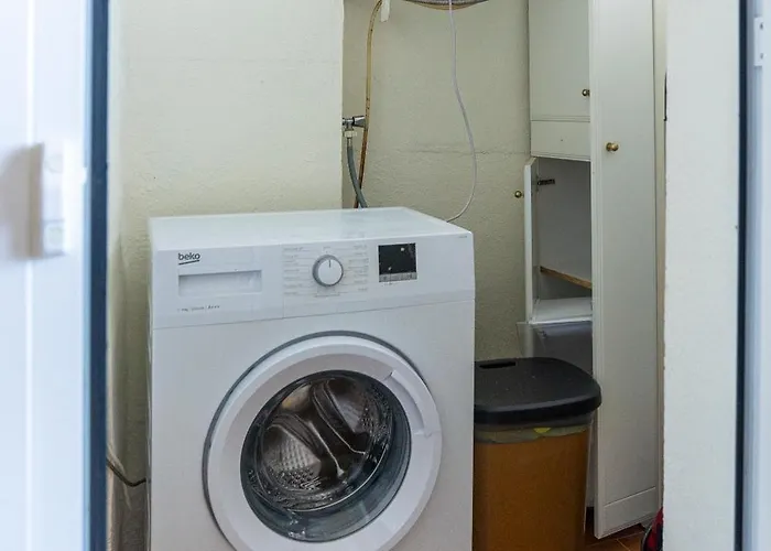 Royal Park Pacos アパート フエンヒロラ