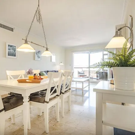 Royal Park Pacos Appartement *